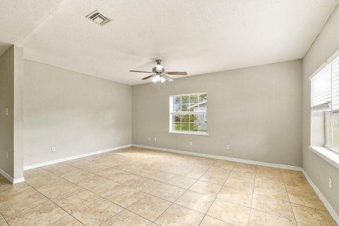 Villa ou maison à louer à Mount Dora, Floride: 3 chambres, 125.6 m2 № 2434558 - photo 3