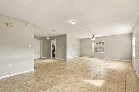 Villa ou maison à louer à Mount Dora, Floride: 3 chambres, 125.6 m2 № 2434558 - photo 6