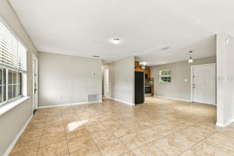 Villa ou maison à louer à Mount Dora, Floride: 3 chambres, 125.6 m2 № 2434558 - photo 4