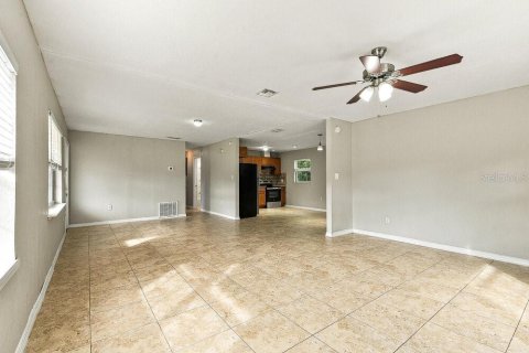 Villa ou maison à louer à Mount Dora, Floride: 3 chambres, 125.6 m2 № 2434558 - photo 5