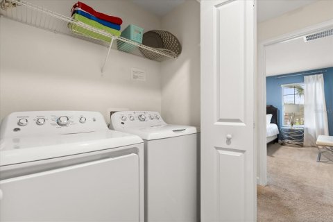 Adosado en venta en Davenport, Florida, 4 dormitorios, 176.7 m2 № 2092658 - foto 29
