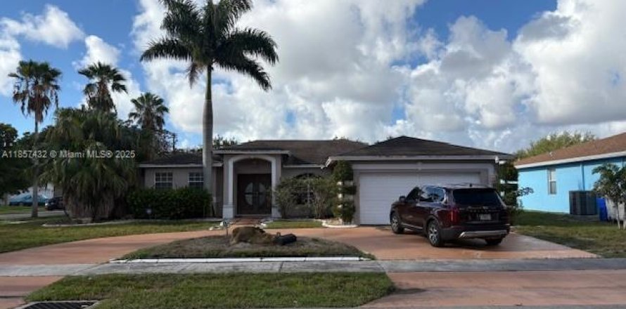 Casa en Pompano Beach, Florida 3 dormitorios, 134.34 m2 № 1881704