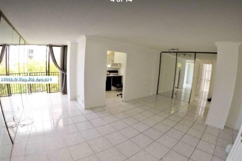 Condo in Sunny Isles Beach, Florida, 2 bedrooms  № 1862011 - photo 2