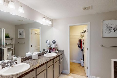 Touwnhouse à vendre à Tampa, Floride: 3 chambres, 159.42 m2 № 2227231 - photo 30