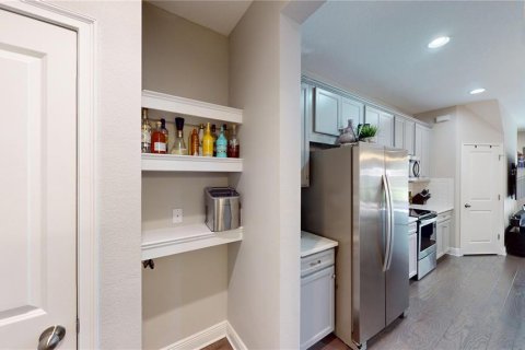 Touwnhouse à vendre à Tampa, Floride: 3 chambres, 159.42 m2 № 2227231 - photo 13