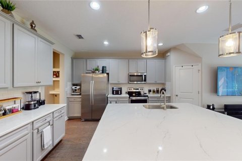Touwnhouse à vendre à Tampa, Floride: 3 chambres, 159.42 m2 № 2227231 - photo 6