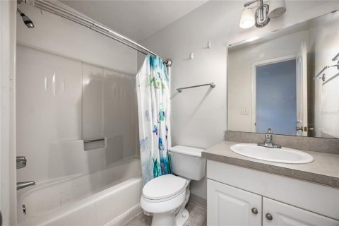 Condominio en venta en Gainesville, Florida, 2 dormitorios, 91.6 m2 № 1805241 - foto 12