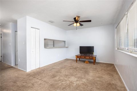 Condominio en venta en Gainesville, Florida, 2 dormitorios, 91.6 m2 № 1805241 - foto 2