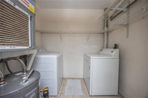 Condominio en venta en Gainesville, Florida, 2 dormitorios, 91.6 m2 № 1805241 - foto 18