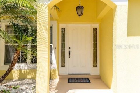 Casa en venta en Port Charlotte, Florida, 3 dormitorios, 174.84 m2 № 1905633 - foto 2