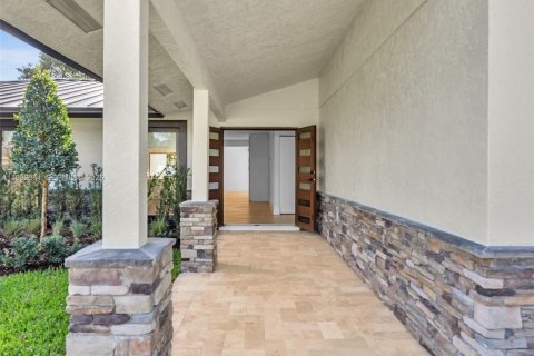 House in Pembroke Pines, Florida 4 bedrooms, 201.51 sq.m. № 2049700 - photo 2