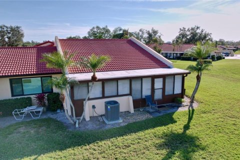 Condo in Bradenton, Florida, 2 bedrooms  № 1530351 - photo 12