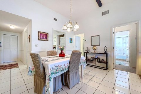 Condo in Bradenton, Florida, 2 bedrooms  № 1530351 - photo 26