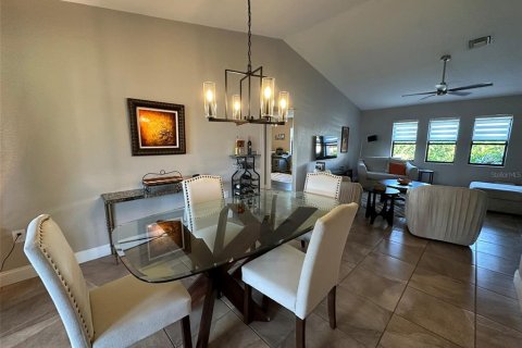 House in Port Charlotte, Florida 3 bedrooms, 135.64 sq.m. № 2433524 - photo 21
