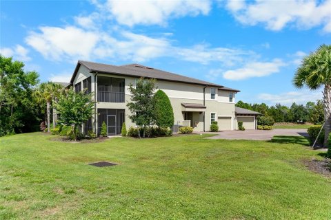 Touwnhouse à vendre à Lakewood Ranch, Floride: 3 chambres, 162.39 m2 № 2167075 - photo 2