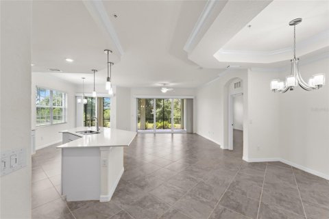 Touwnhouse à vendre à Lakewood Ranch, Floride: 3 chambres, 162.39 m2 № 2167075 - photo 7