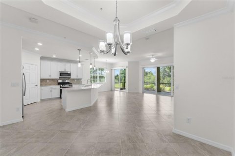 Touwnhouse à vendre à Lakewood Ranch, Floride: 3 chambres, 162.39 m2 № 2167075 - photo 10