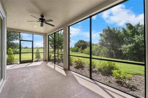 Touwnhouse à vendre à Lakewood Ranch, Floride: 3 chambres, 162.39 m2 № 2167075 - photo 5