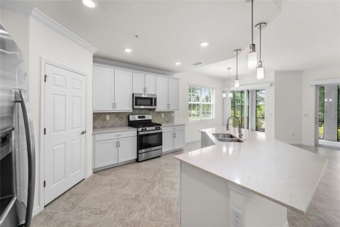 Touwnhouse à vendre à Lakewood Ranch, Floride: 3 chambres, 162.39 m2 № 2167075 - photo 8