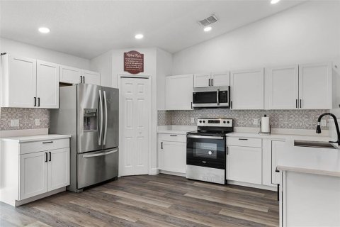 Casa en venta en Orlando, Florida, 4 dormitorios, 164.53 m2 № 1917780 - foto 7