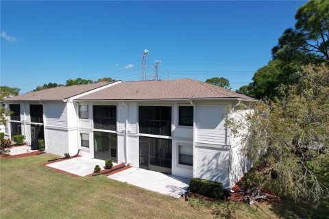 Condo in Oldsmar, Florida, 2 bedrooms № 2118977 - photo 28