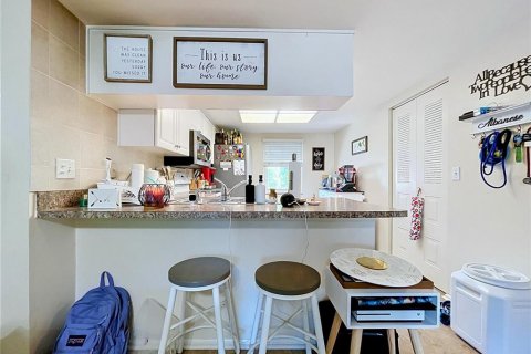 Condo in Oldsmar, Florida, 2 bedrooms № 2118977 - photo 5