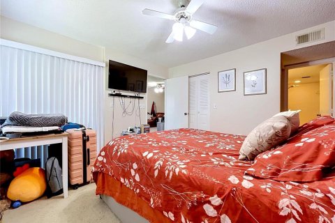 Condo in Oldsmar, Florida, 2 bedrooms № 2118977 - photo 22