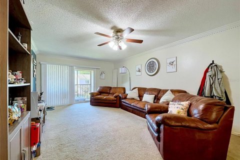 Condo in Oldsmar, Florida, 2 bedrooms № 2118977 - photo 11