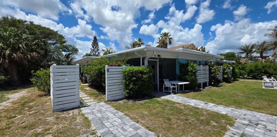 Apartment in Hutchinson Island South, Florida 3 rooms, 94.95 sq.m. № 2175563
