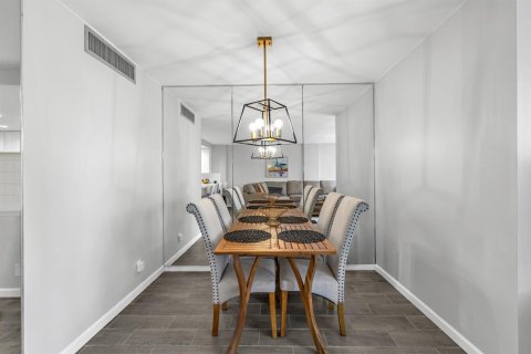 Condo in Fort Lauderdale, Florida, 1 bedroom № 2280787 - photo 8