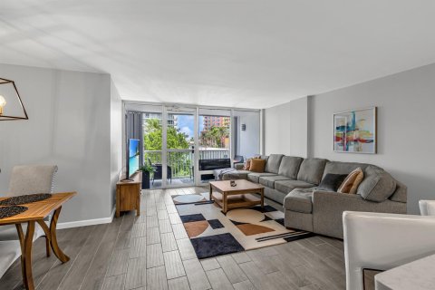 Condo in Fort Lauderdale, Florida, 1 bedroom № 2280787 - photo 9