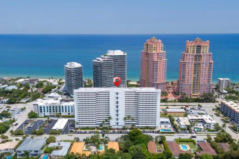 Condo in Fort Lauderdale, Florida, 1 bedroom № 2280787 - photo 24