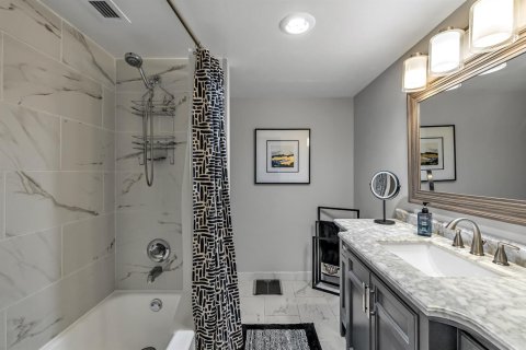 Condo in Fort Lauderdale, Florida, 1 bedroom № 2280787 - photo 18