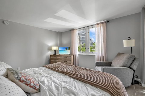 Condo in Fort Lauderdale, Florida, 1 bedroom № 2280787 - photo 16