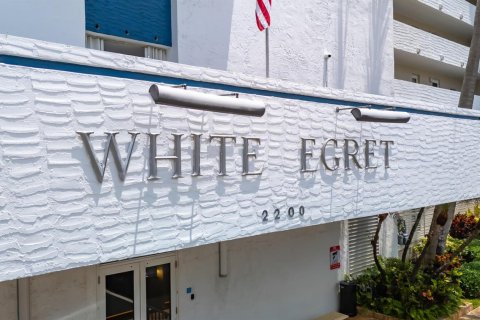 Condo in Fort Lauderdale, Florida, 1 bedroom № 2280787 - photo 2