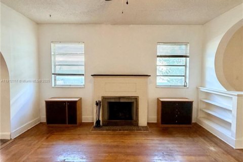 Casa en venta en Miami, Florida, 4 dormitorios, 201.32 m2 № 1968229 - foto 9