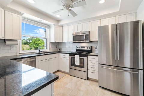 Condo in Sarasota, Florida, 3 bedrooms  № 1643116 - photo 4