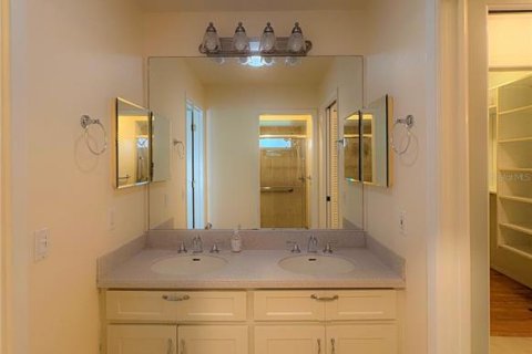 Villa ou maison à louer à Bradenton, Floride: 3 chambres, 167.04 m2 № 2429293 - photo 7