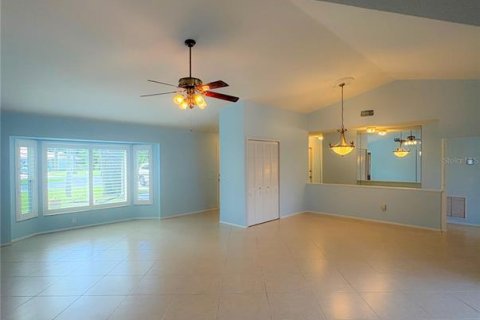Villa ou maison à louer à Bradenton, Floride: 3 chambres, 167.04 m2 № 2429293 - photo 18