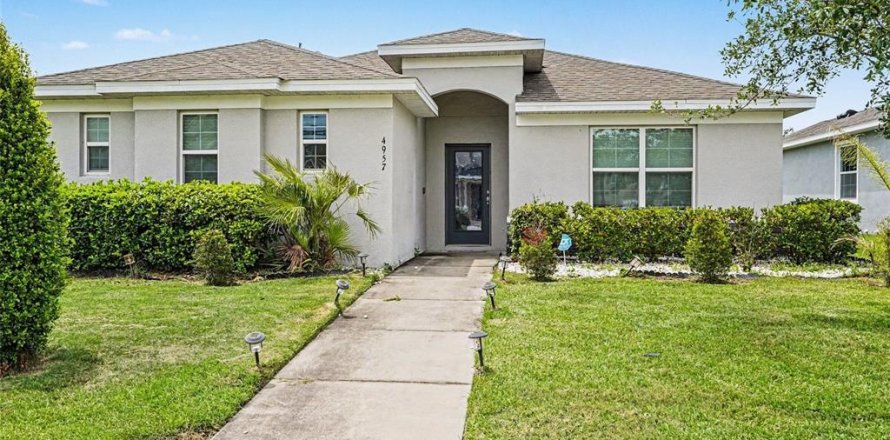Villa ou maison à Kissimmee, Floride 4 chambres, 176.89 m2 № 2102520