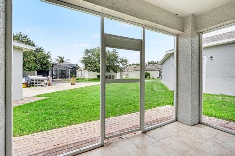 Villa ou maison à vendre à Kissimmee, Floride: 4 chambres, 176.89 m2 № 2102520 - photo 26
