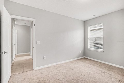 Villa ou maison à vendre à Kissimmee, Floride: 4 chambres, 176.89 m2 № 2102520 - photo 21