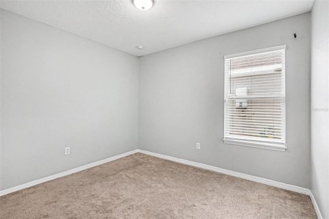 Villa ou maison à vendre à Kissimmee, Floride: 4 chambres, 176.89 m2 № 2102520 - photo 19