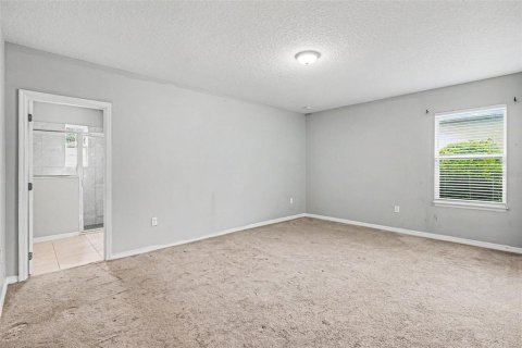 Villa ou maison à vendre à Kissimmee, Floride: 4 chambres, 176.89 m2 № 2102520 - photo 12
