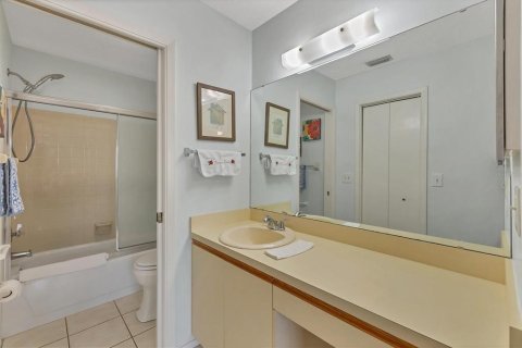 Condominio en venta en Bradenton, Florida, 2 dormitorios, 107.77 m2 № 1543029 - foto 4