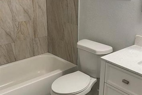 Casa en venta en Clearwater, Florida, 3 dormitorios, 123.56 m2 № 1823300 - foto 4