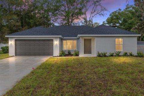 Casa en venta en Silver Springs Shores, Florida, 4 dormitorios, 159.33 m2 № 1822966 - foto 1