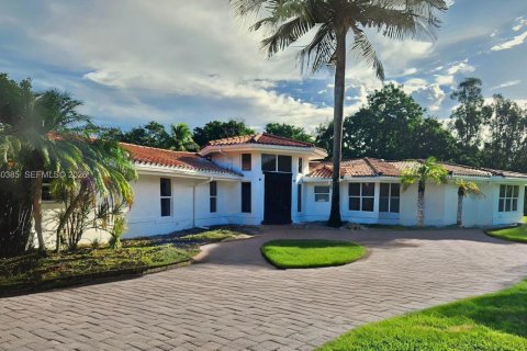 Villa ou maison à Southwest Ranches, Floride 4 chambres, 451.69 m2 № 2340401