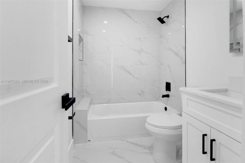 Купить виллу или дом в Майами, Флорида 4 спальни, 168.71м2, № 2049147 - фото 16