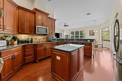 Villa ou maison à vendre à Tampa, Floride: 4 chambres, 344.85 m2 № 1657891 - photo 12